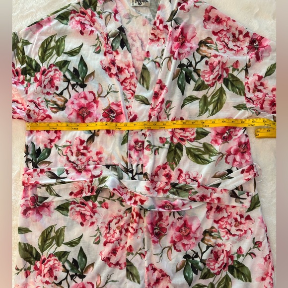 Show Me Your Mumu White & Pink Floral Kimono Shirt Sleeve Robe- One Size - Picture 11 of 13